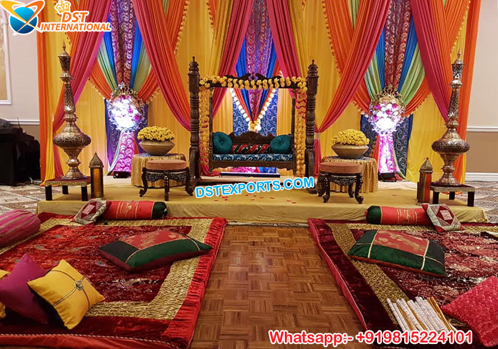 White Color Beautiful Wedding Stage Decoration - Puri Exports