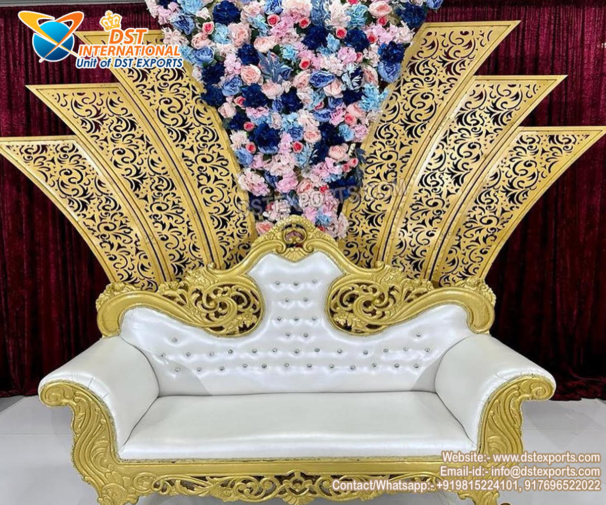 Traditional Wedding Reception Stage Chaise