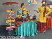 These Statues are made of unbreakable fiberglass, self standing and high quality deco painted.